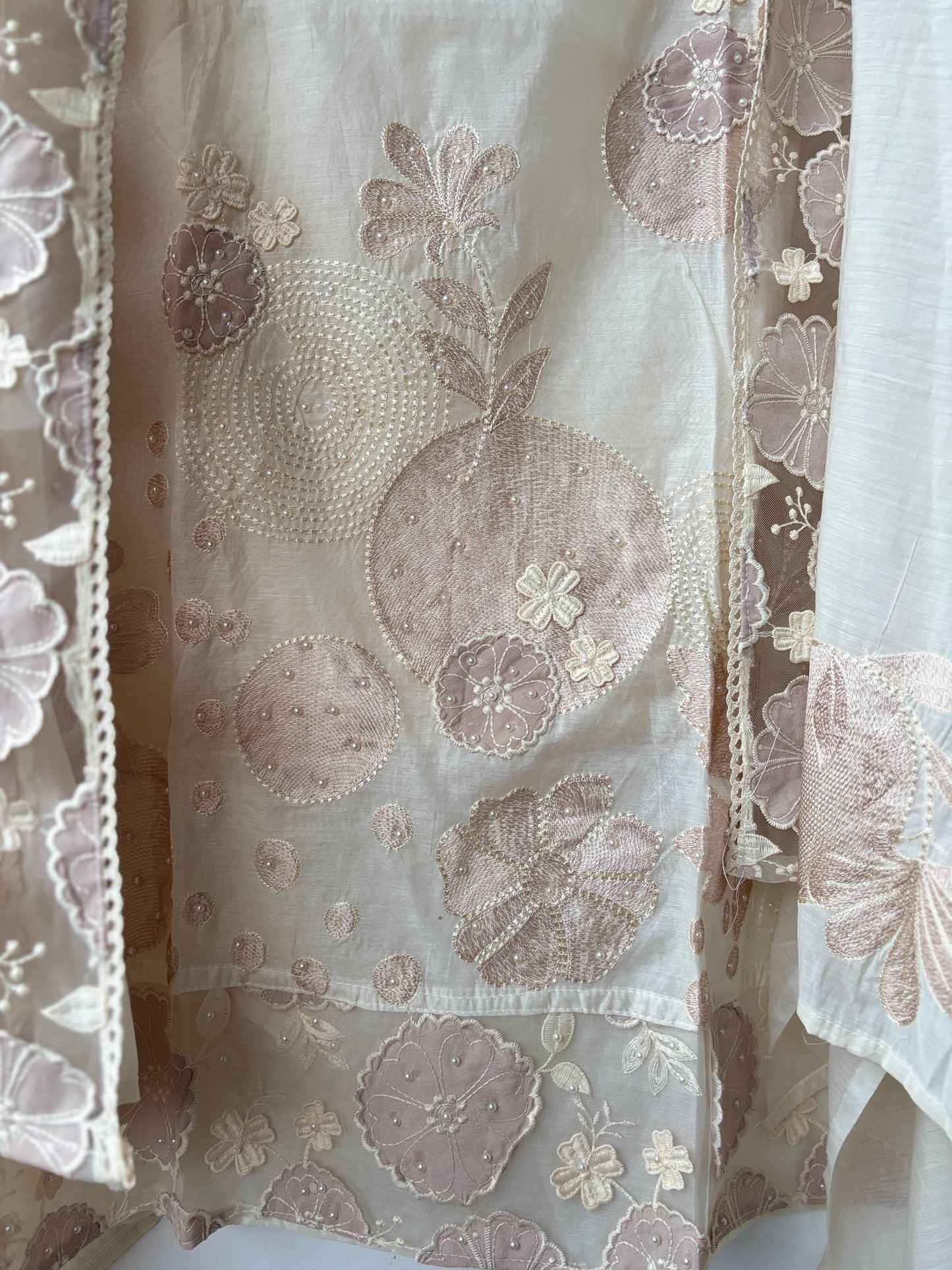 Off-White Mul Chanderi Emroidered Suit