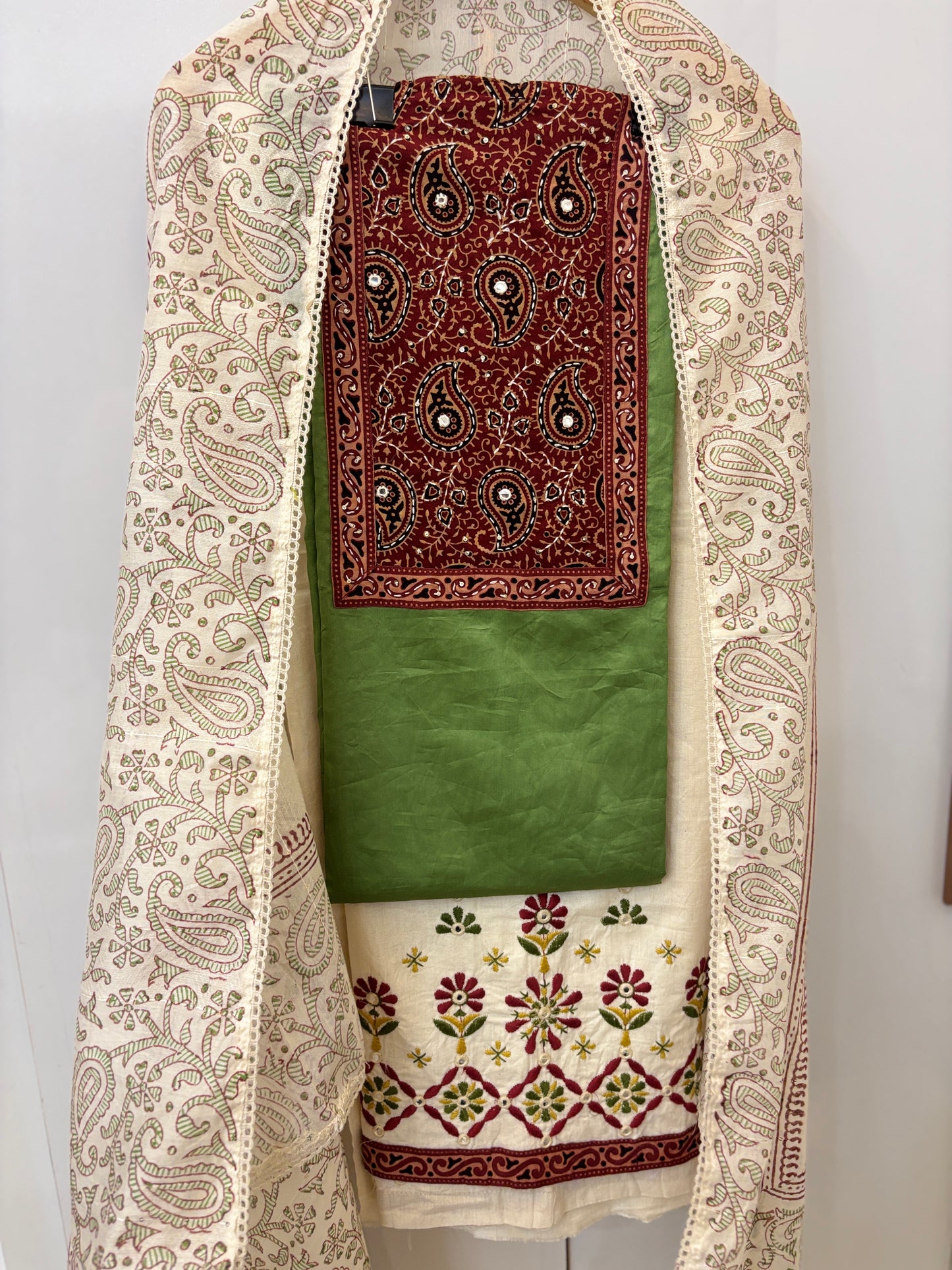 Maroon Yolk Green Cotton Suit